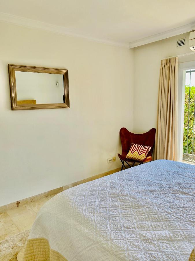 Luxury 3 Bedroom House At La Quinta Golf Course Ocean And Mountain View Benahavis Exterior photo