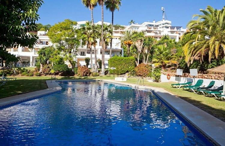 Luxury 3 Bedroom House At La Quinta Golf Course Ocean And Mountain View Benahavis Exterior photo