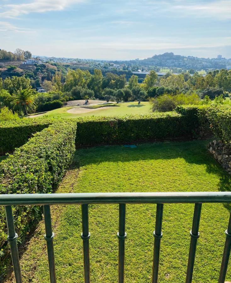 Luxury 3 Bedroom House At La Quinta Golf Course Ocean And Mountain View Benahavis Exterior photo